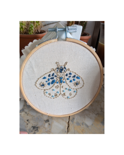 Kit de broderie papillon de nuit